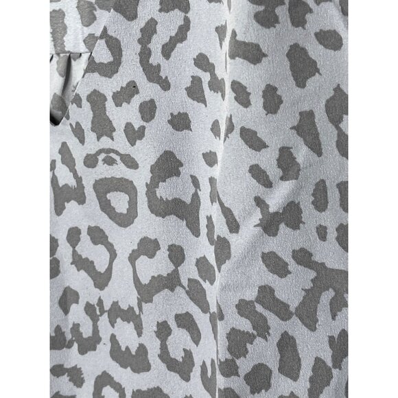 Cynthia Steffe Gray Animal Print V Neck Long Sleeve Blouse Top Small - Picture 4 of 8